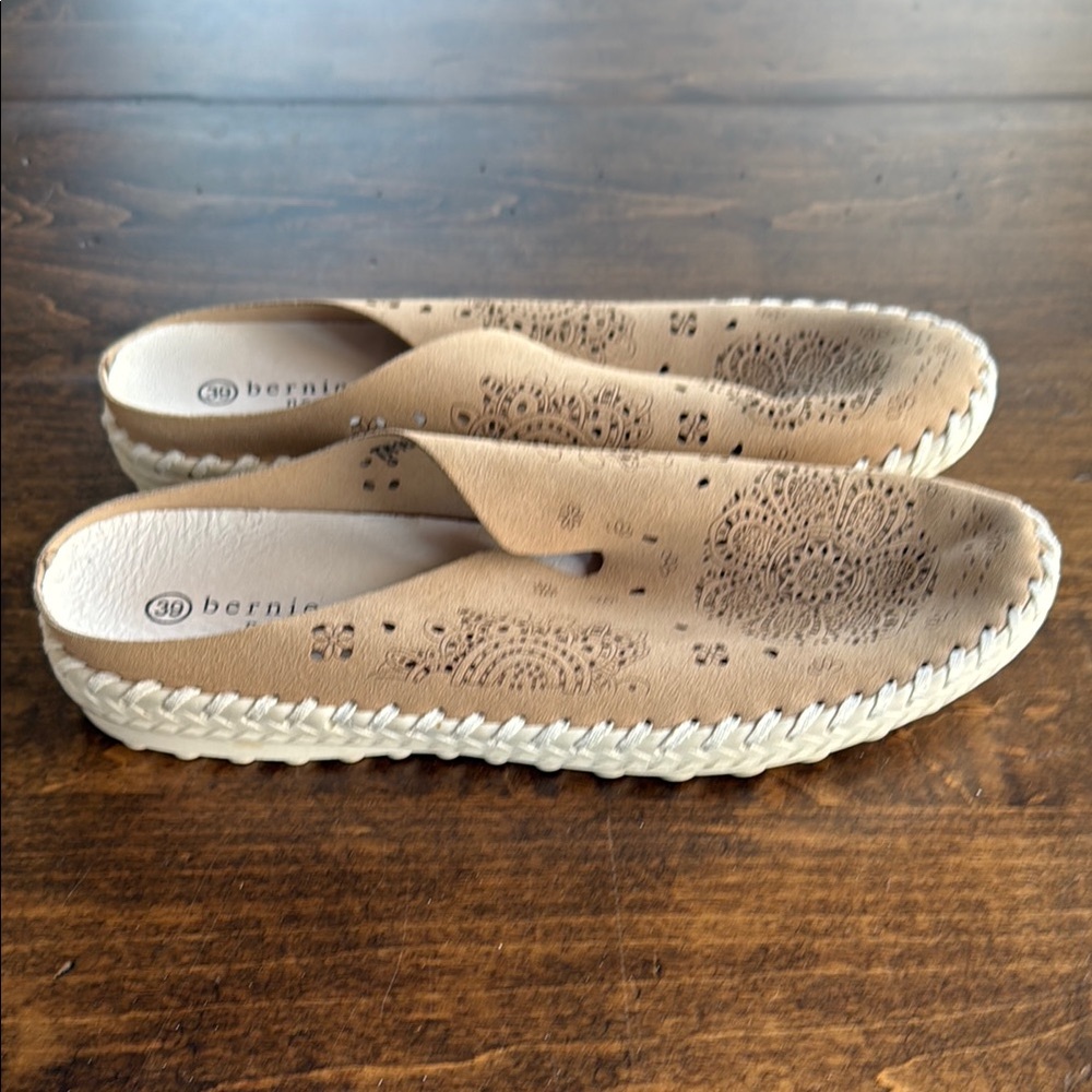 Bernie Mev New York Tan Perforated Design Slip-On Mules Size 39 (US 8-8.5)